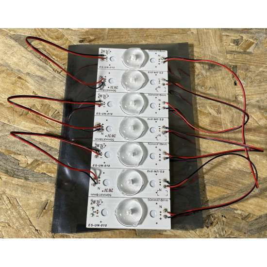 Ремонтен комплект LED Лента Разделена на 7 части ( 3 волта 2w )